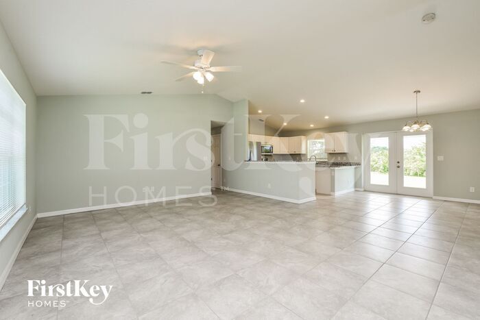Building Photo - 10363 Grail Ave