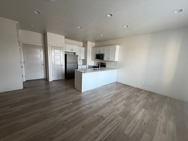Building Photo - 1407 W 11380 S
