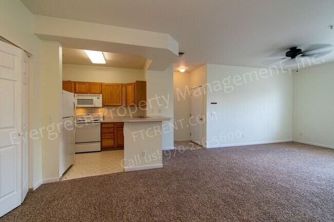 Building Photo - 1 Bedroom Apartment in Rockbridge! Parking...