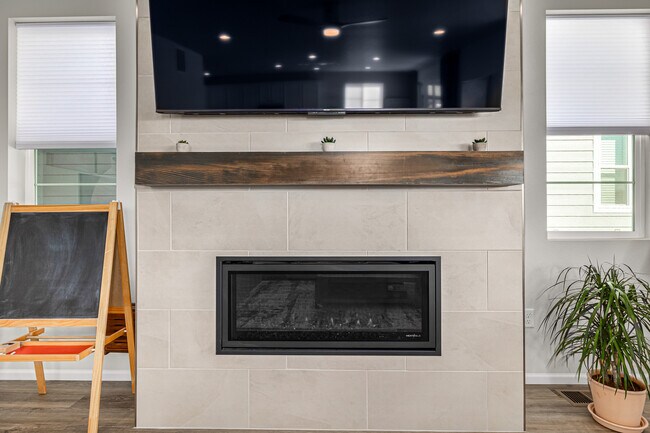 Building Photo - 9096 Uravan Ct