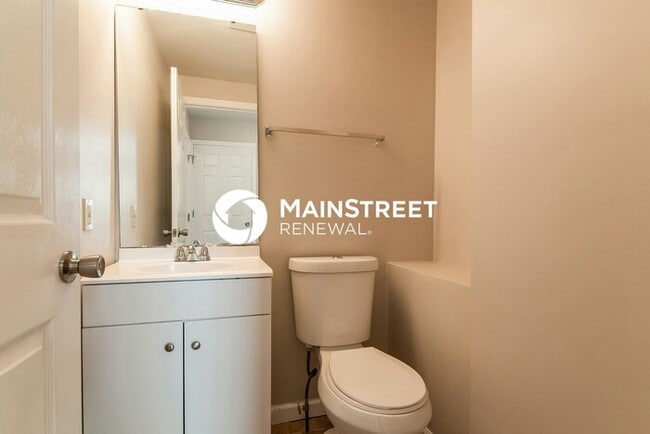 Building Photo - 3 Bedroom Pet-Friendly Home in Florissant,...
