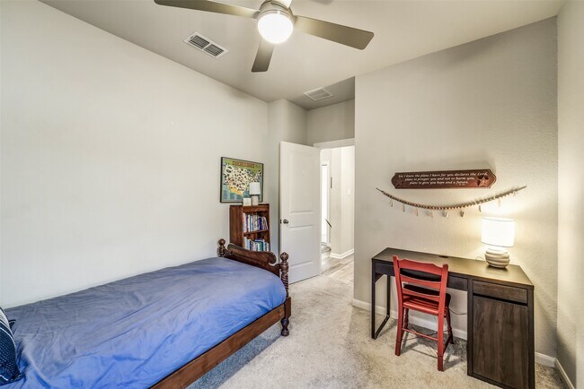 Building Photo - 10047 Napier Dr