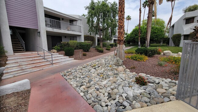 Building Photo - 3155 Ramon Rd