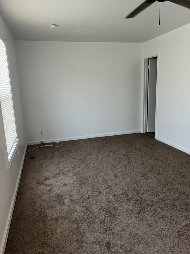 Building Photo - 5827 Suitland Rd