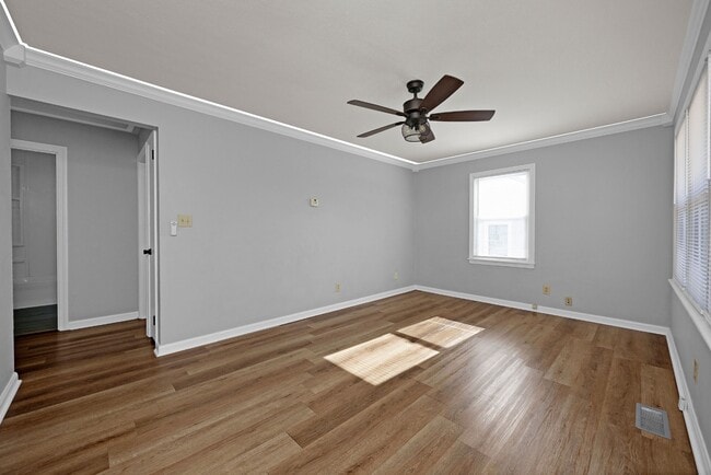 Building Photo - 509 Diecks Dr