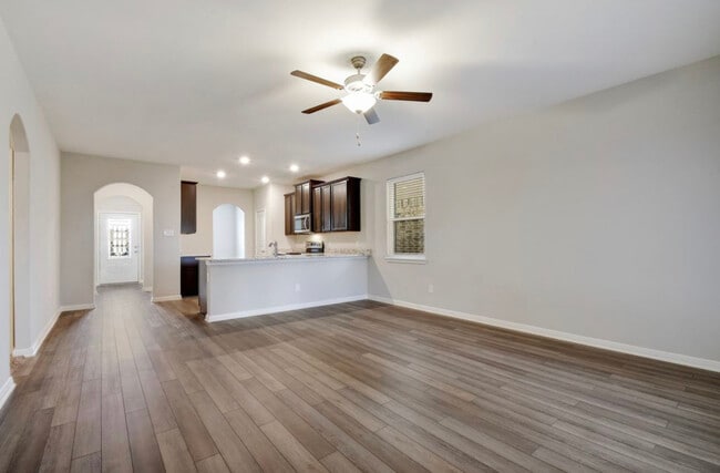 Building Photo - 9351 Aniston Blf