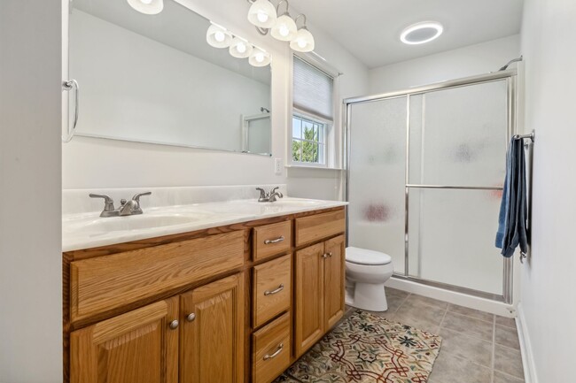 Building Photo - Effortless Charm in Over 3,000 Sq Ft of Li...