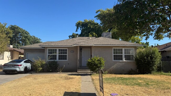 Primary Photo - 1235 W Griffith Way