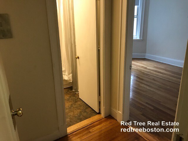 Building Photo - 1179 Boylston St