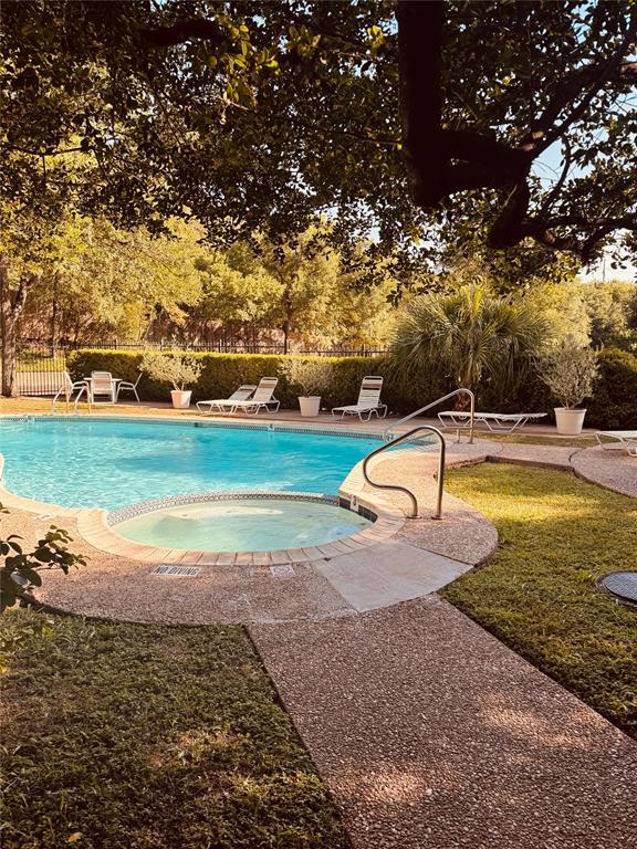 Building Photo - 3839 Dry Creek Dr