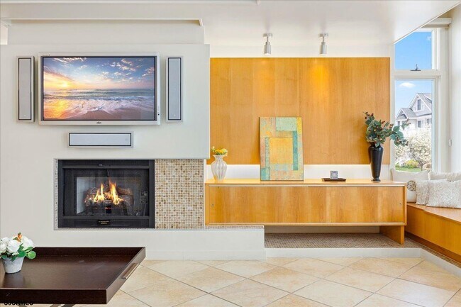 Building Photo - 7701 Atlantic Ave