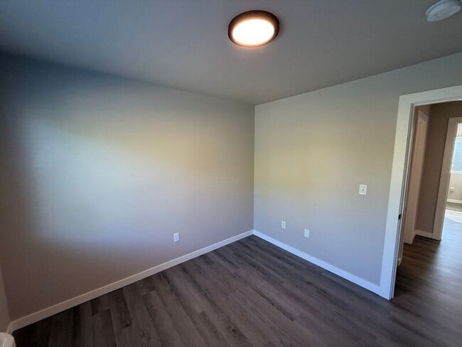 Building Photo - 2915 Waverly Dr SE