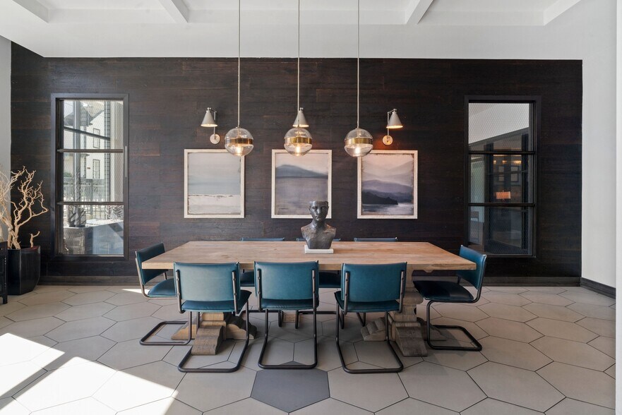 Building Photo - Peyton Stakes