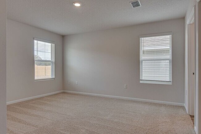 Building Photo - 5797 Guinevere Ln