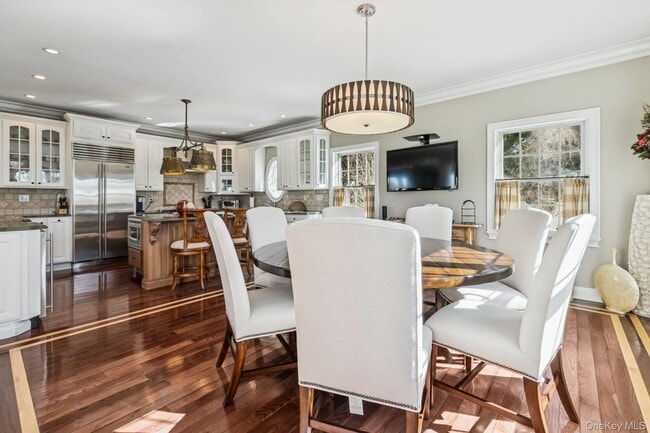 Building Photo - 23 Meadow Ln