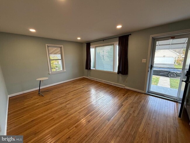 Primary Photo - 503 West Lawn Ave