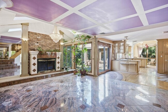 Building Photo - 1 Bridle Path Dr