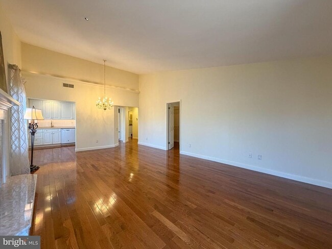 Building Photo - 814 Pritchard Pl