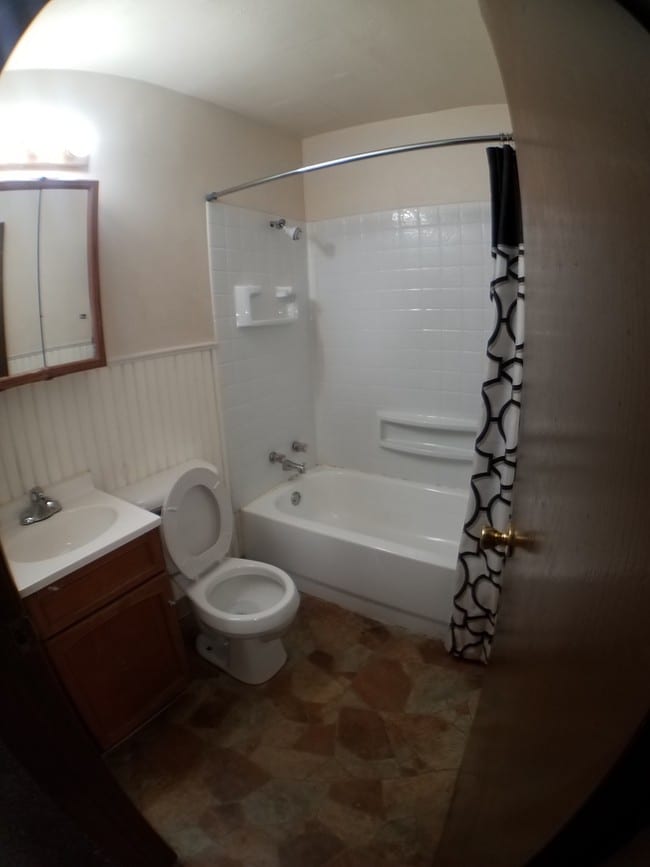 Interior Photo - Dragon Square III