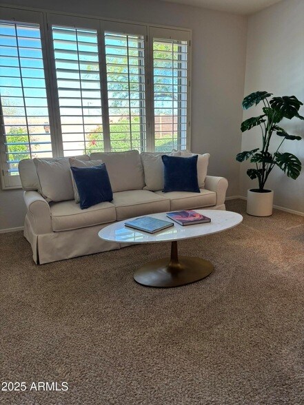 Building Photo - 41520 N River Bend Ct