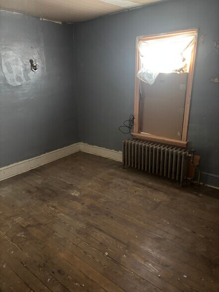 Building Photo - 221 East St
