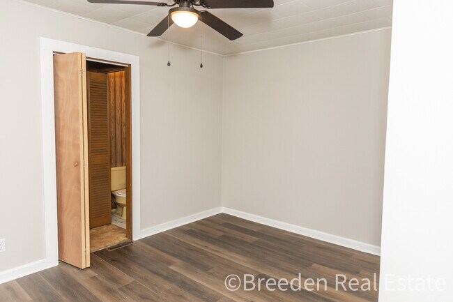 Building Photo - 3559 Berry Rd