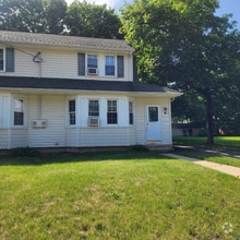 Building Photo - 17 Chase Dr