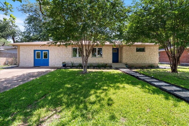 Building Photo - 4809 Roundup Trail