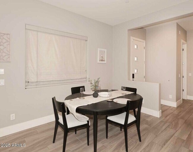 Building Photo - 7464 E Paraiso Dr