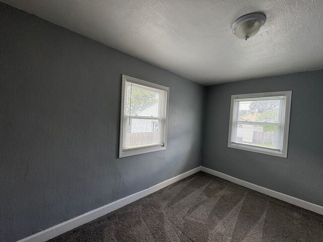 Building Photo - 738 N Bosart Ave