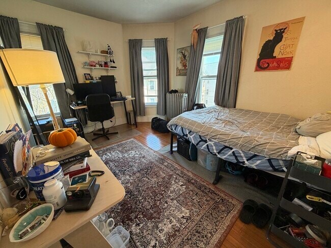 Building Photo - 1 Sachem St