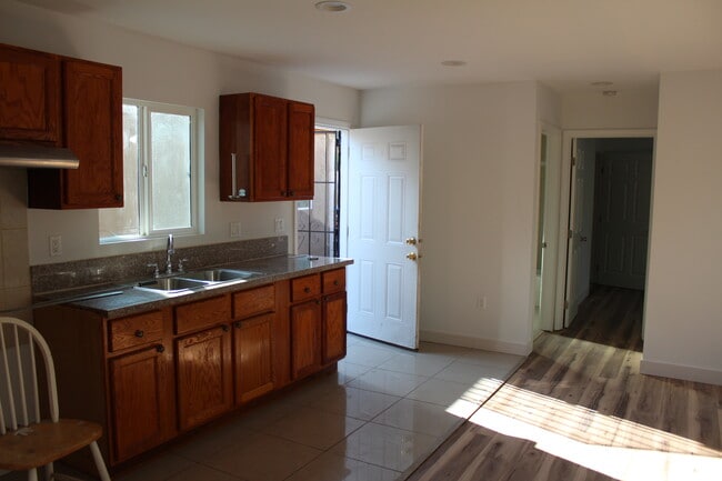 Building Photo - 8155 Cantaloupe Ave