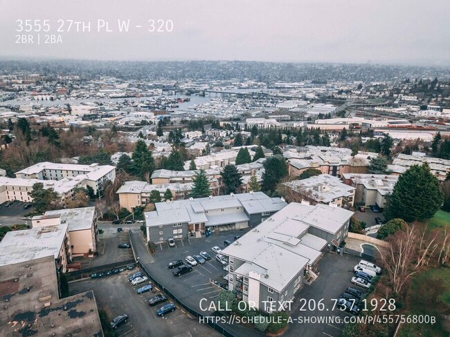 Building Photo - 3555 27th Pl W
