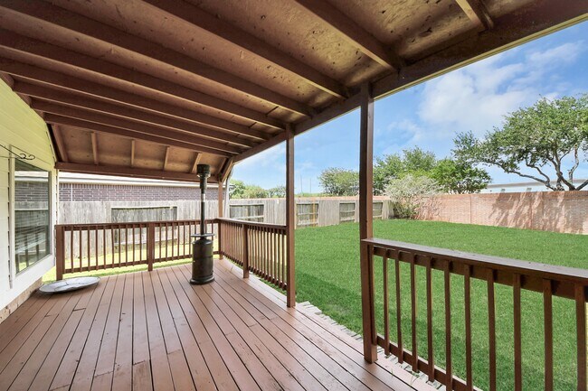 Building Photo - 5527 Moss Meadow Ct