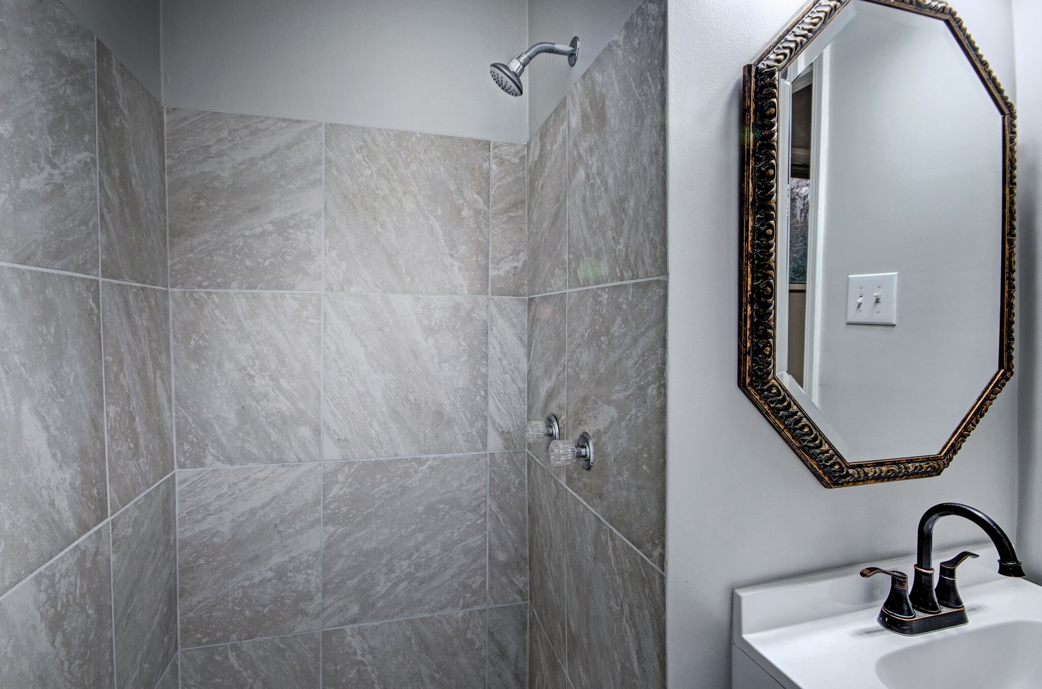 Building Photo - 4240 Azalea Dr