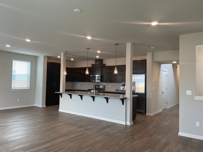 Building Photo - 4 Bed 2.5 Bath Home! Located near the Ridgefield Outdoor Recreation Center, equestrian facilities...