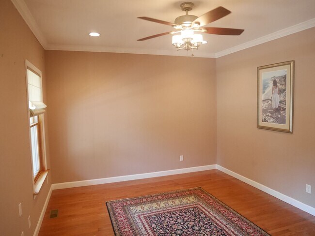 Building Photo - Elegant Coastal Home with Spacious Layout Near Lewes Beach