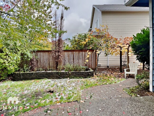 Building Photo - 24944 SE 43rd St