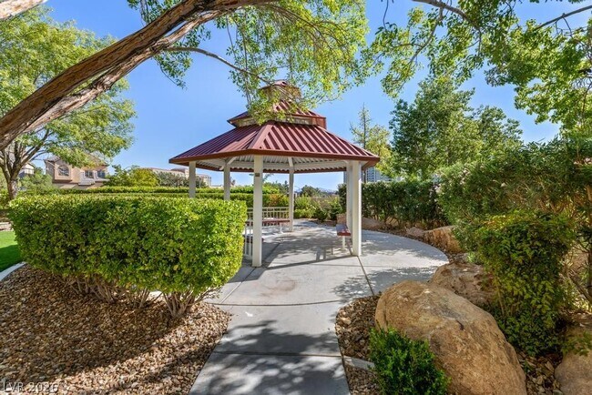 Building Photo - 9161 Tudor Park Pl