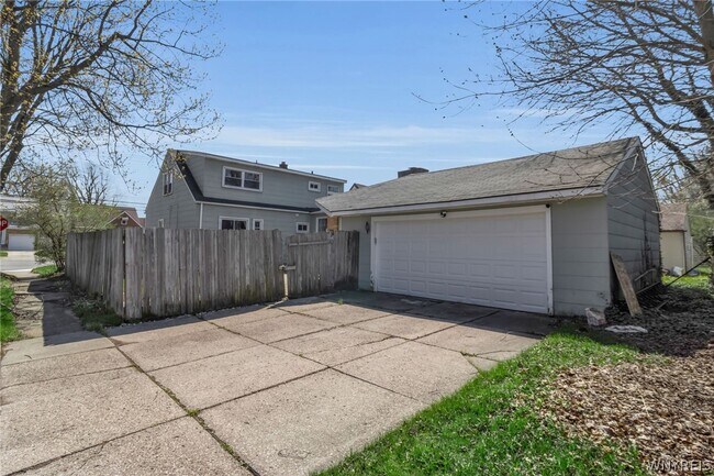 Building Photo - 4098 Bailey Ave