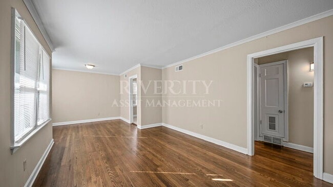 Building Photo - 1290 Dellwood Ave