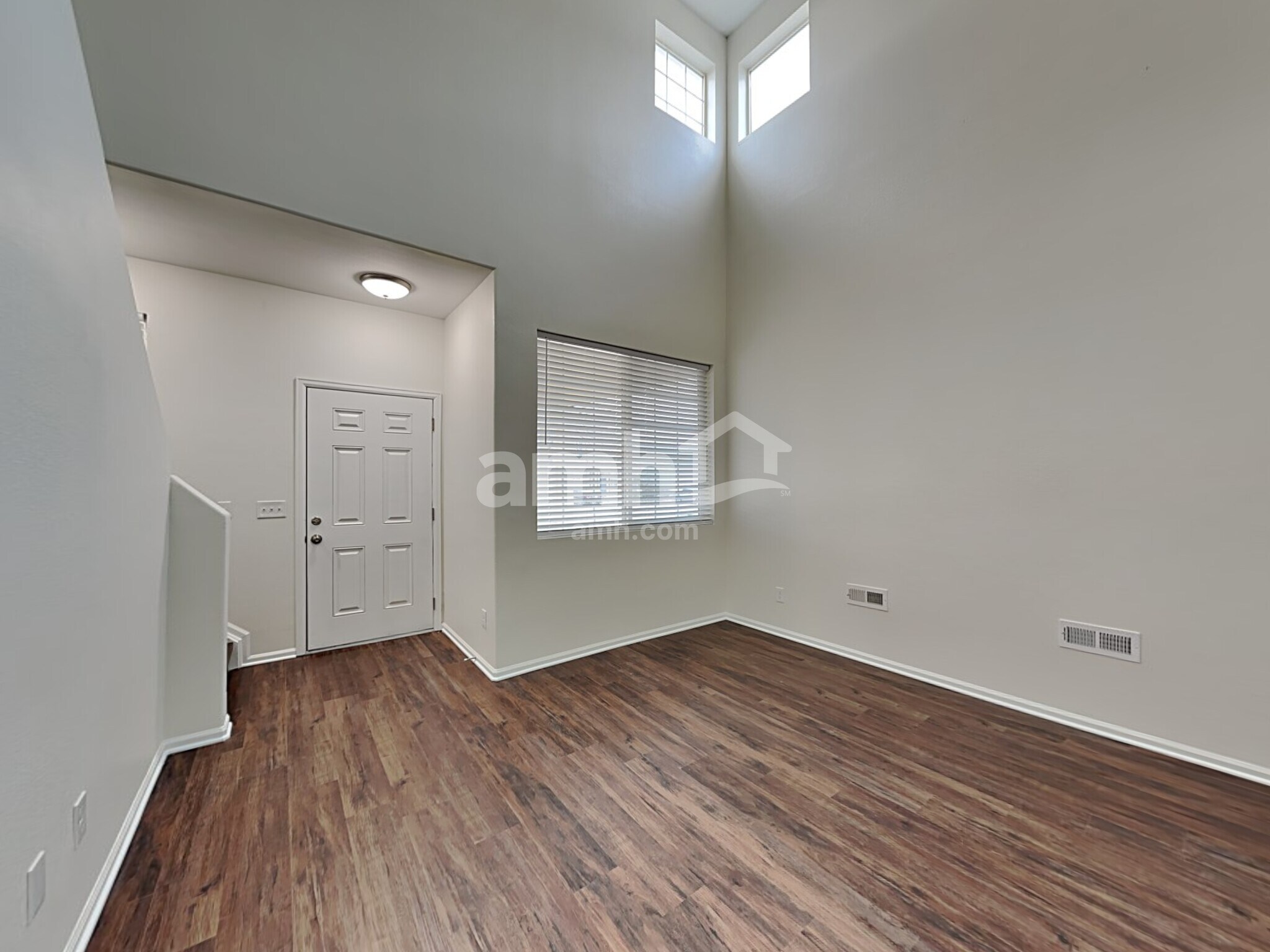 Building Photo - 7728 Barn Owl Dr