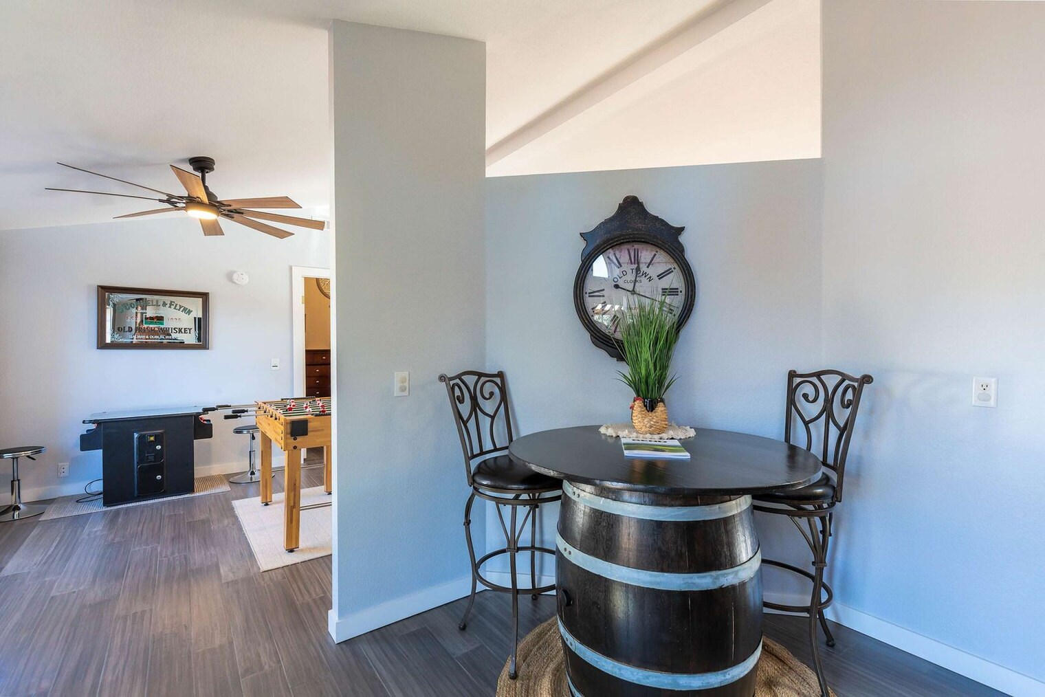 Building Photo - 60289 Cinder Butte Rd