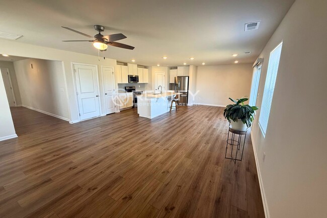 Building Photo - 2802 Legacy Rdg Ln