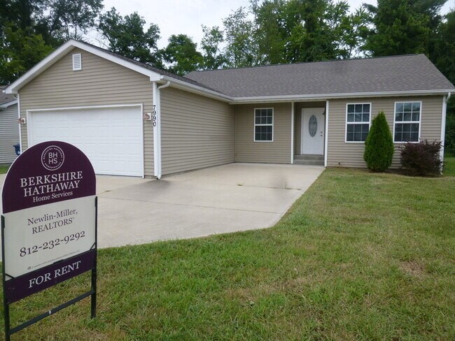 Building Photo - Spacious East Side 4 Bed 2 Bath Home, 2-Car Garage, Total Electric, Pets Welcome!