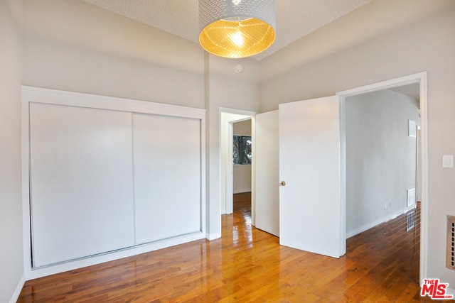 Building Photo - 941 N San Vicente Blvd