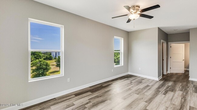 Building Photo - 2272 Dolphin Shores Dr SW