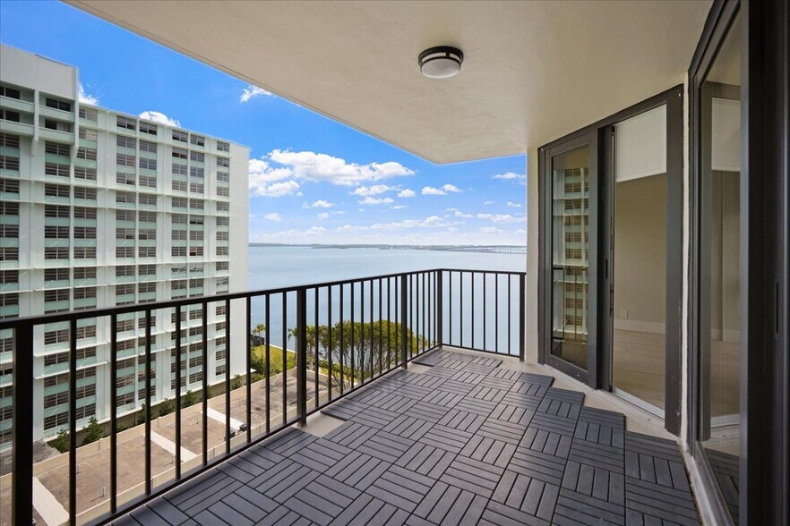 New Bldg been built - 1865 Brickell Ave