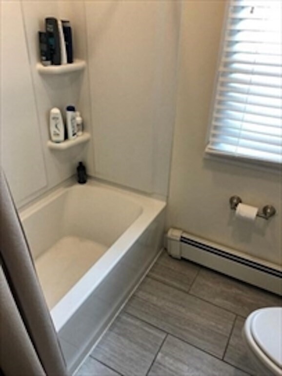 Building Photo - 517 E 3rd St