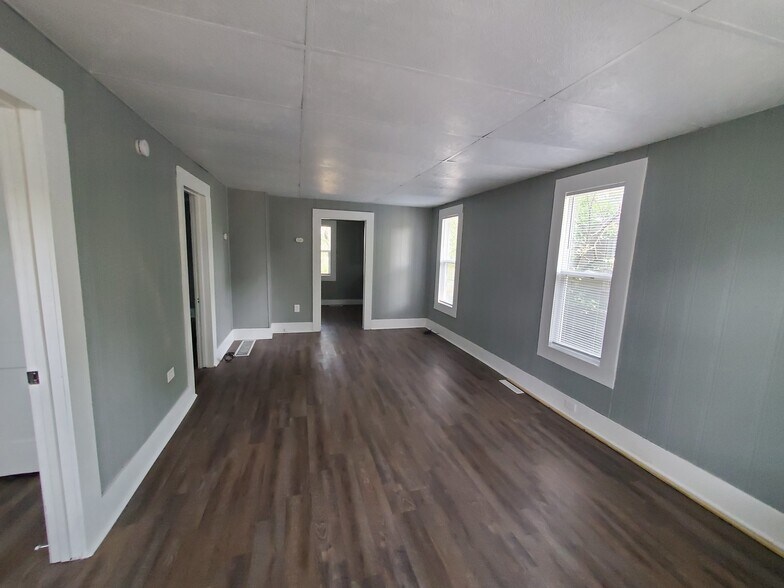 Building Photo - 2642 Riordan St